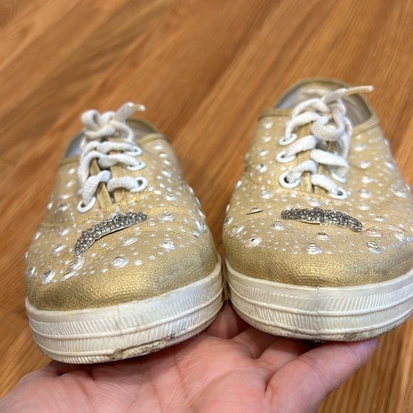 Vintage Cache bundle of 2 hand painted embellished sneakers women’s size 7 - Picture 3 of 16